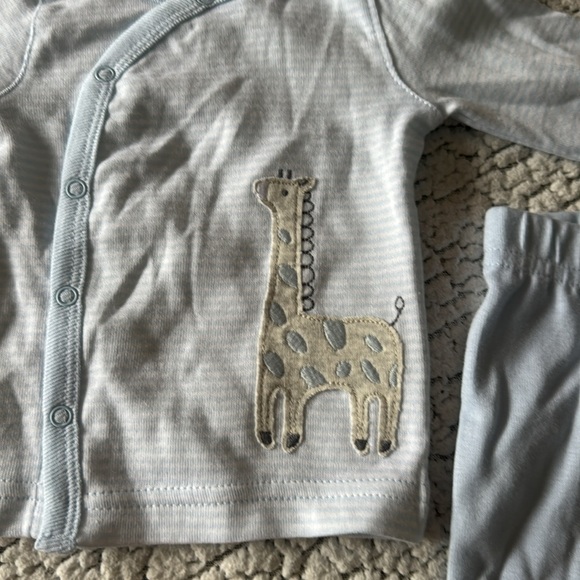 Carters Set! - Picture 4 of 5